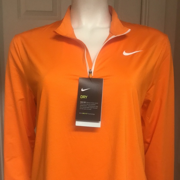 Nike Athletic/Athleisure 1/4 Zip Top, NWT! - Picture 2 of 10